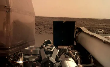 Prima imagine clară realizată de sonda InSight pe Marte