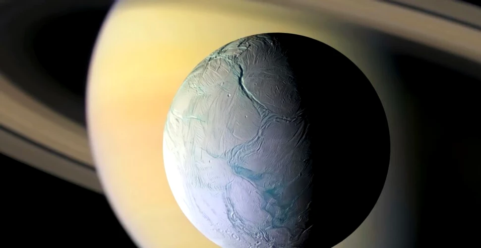 Ceva ciudat se întâmplă pe satelitul acoperit cu „zăpadă” al lui Saturn