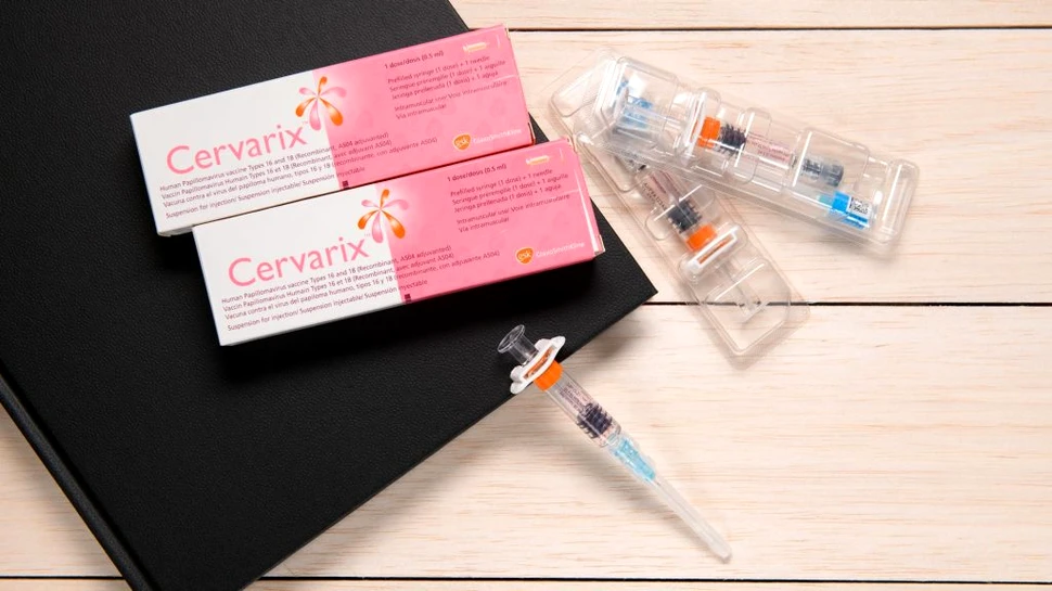Vaccinul anti-HPV reduce rata cancerului de col uterin cu până la 87% – studiu