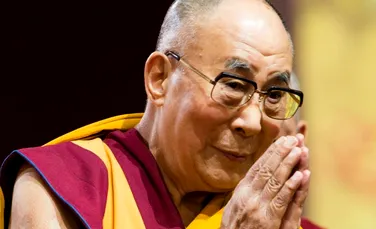 Moment emoţionant cu Dalai Lama. S-a întâlnit cu unul dintre gardienii indieni care l-au ajutat să evadeze din Tibet