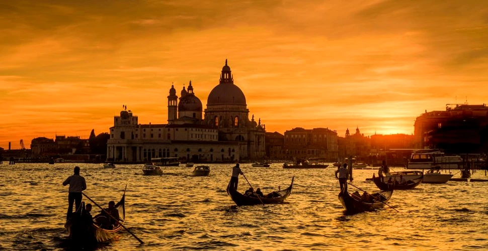 Un drum roman antic a fost descoperit sub valurile Veneției. Descoperirea confirmă o teorie interesantă