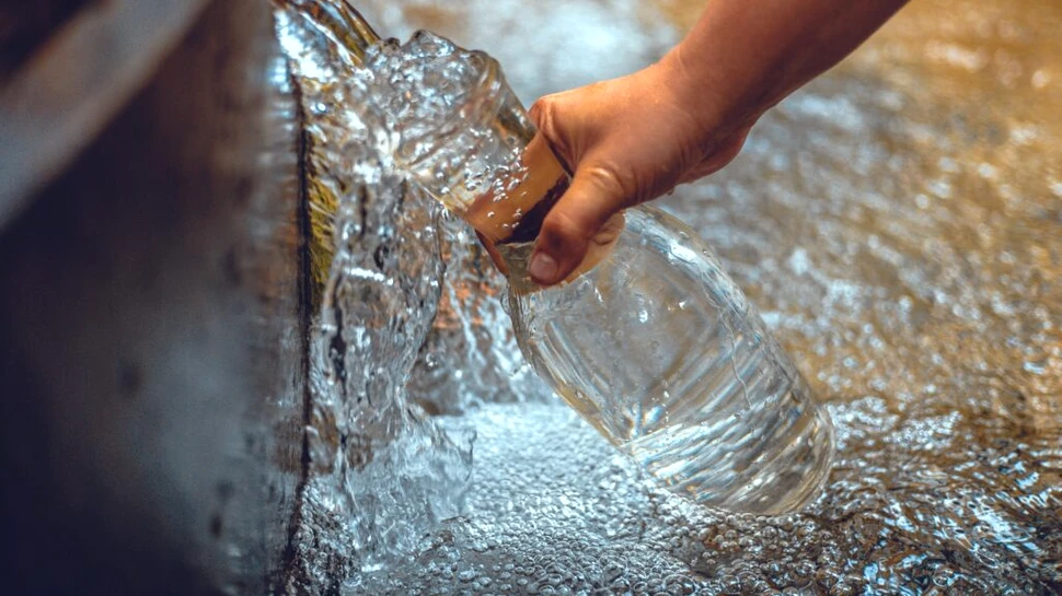 Amenda primită de un post de televiziune care vindea „apă miraculoasă de izvor”