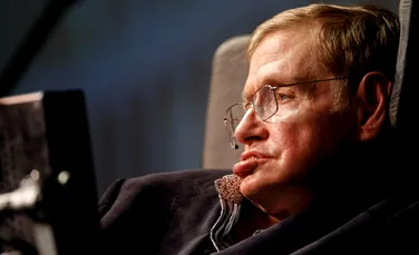 Ce gest a făcut Stephen Hawking înainte de fi imobilizat în scaun cu rotile