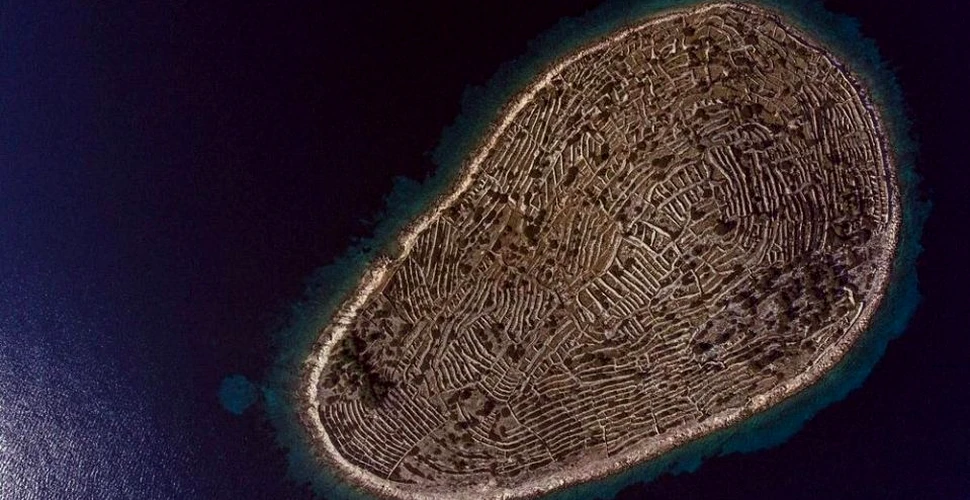 Insula din Croaţia care seamănă cu amprenta unui deget