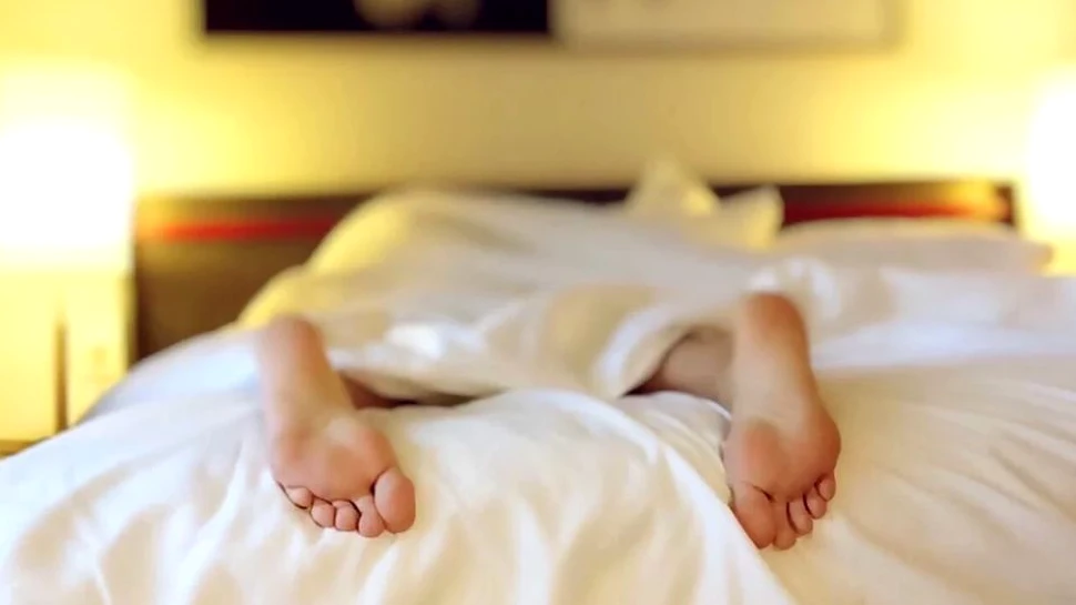 După ce a analizat mii de locuinţe, un renumit microbiolog a stabilit la cât timp trebuie să schimbi lenjeria de pat