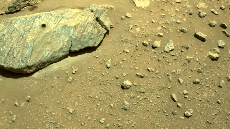 Roverul Perseverance al NASA tocmai a colectat o mostră de rocă perfectă de pe Marte