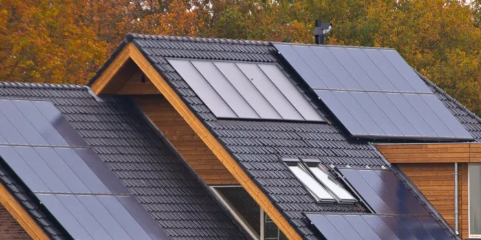 Un material ieftin, folosit în tehnologia panourilor solare, este acum cu 250% mai eficient