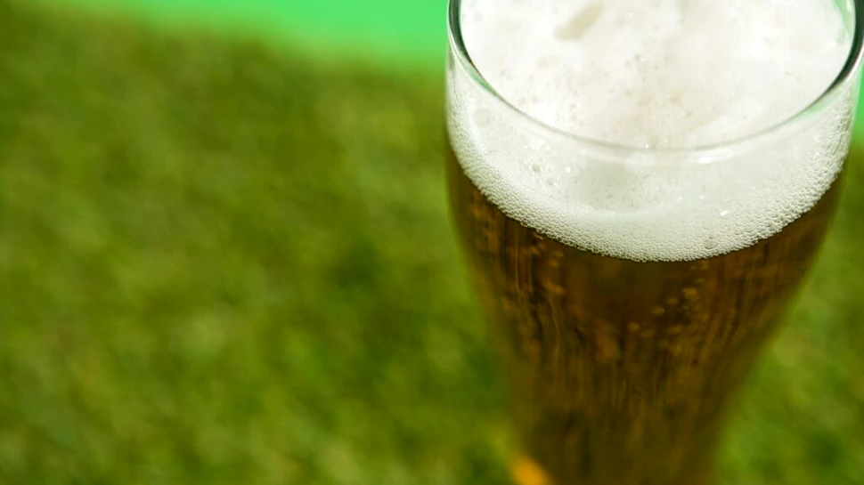 Un bărbat a încercat să treacă vama cu peste 130 de litri de alcool