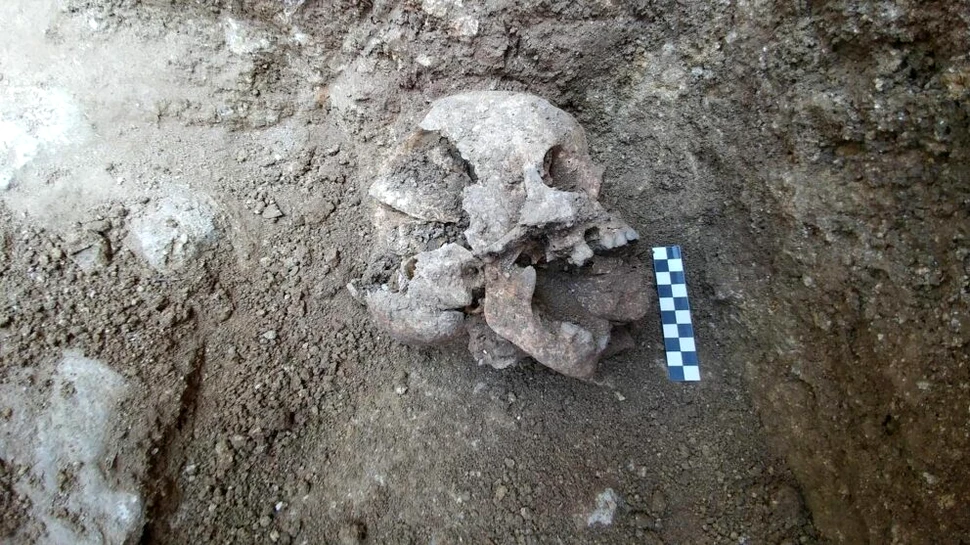 Teama de strigoi ar putea explica înmormântările bizare dintr-un cimitir vechi de 1.600 de ani