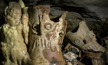 O ”peşteră ritualică” a mayaşilor, neatinsă de 1.000 de ani, conţine o comoară arheologică uimitoare – FOTO