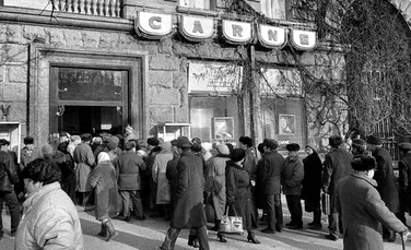 Decizia lui Ceauşescu de a lichida datoria externă şi înfometarea românilor – 100 de ani în 100 de momente