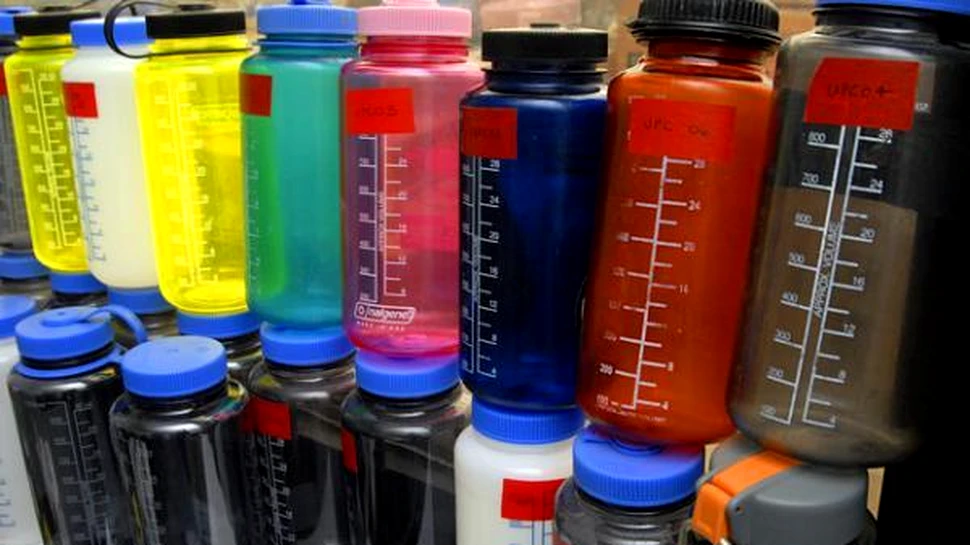 Chimicalele din plastic, foarte toxice pentru corpul uman