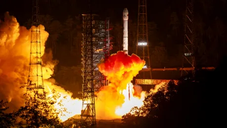 Pe urmele NASA: China lansează propria misiune pentru recuperarea de mostre de asteroid