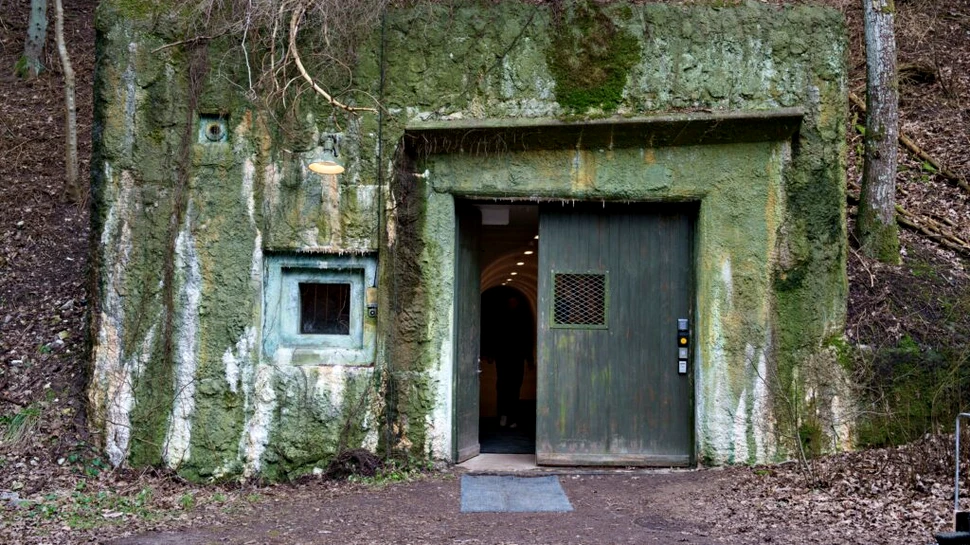 Un buncăr secret din timpul Războiului Rece, deschis publicului pentru prima oară