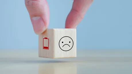 De ce burnout-ul nu este doar oboseală și nu se rezolvă cu o vacanță?