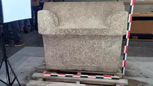 Ce au găsit arheologii din Constanța într-un sarcofag roman de copil?