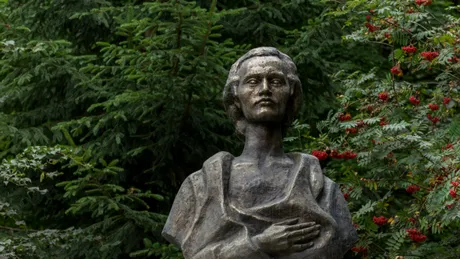 Moartea misterioasă a geniului Eminescu sau cine a vrut să îl facă nebun?