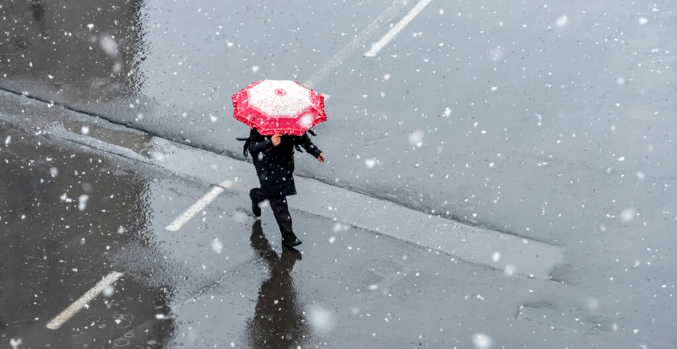Primăvara se lasă așteptată! Meteorologii anunță lapoviță și ninsoare în cea mai mare parte a țării
