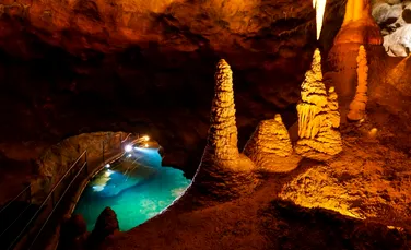 Cea mai veche peșteră din lume s-a format cu 100 de milioane de ani înainte de apariția dinozaurilor