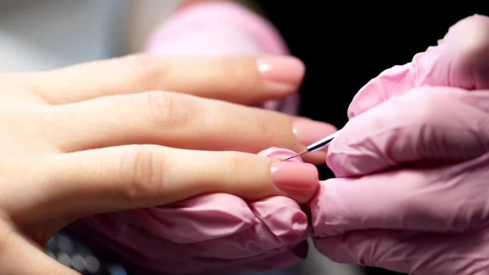 (P) Cum să faci unghii cu polygel la tine acasă?