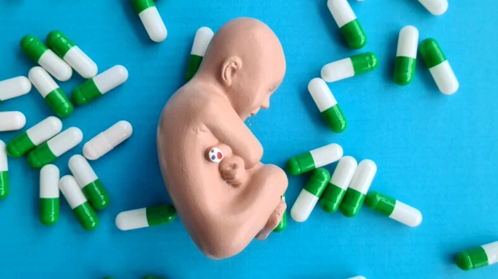 Americancele își fac stocuri de pastile pentru avort după victoria lui Donald Trump