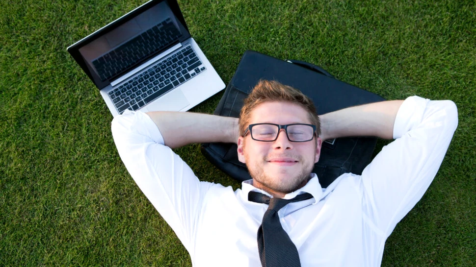 Unii angajați au început să-și ia concediu fără să le mai spună șefilor