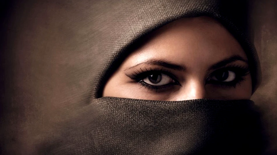 Austria a interzis utilizarea vălului islamic în şcolile primare