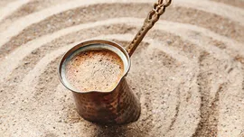 Test de cultură generală. De ce turcii fac cafea la nisip?