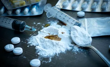 Un nou vaccin revoluţionar poate salva vieţile dependenţilor de droguri: face organismul imun la heroină şi la opioide