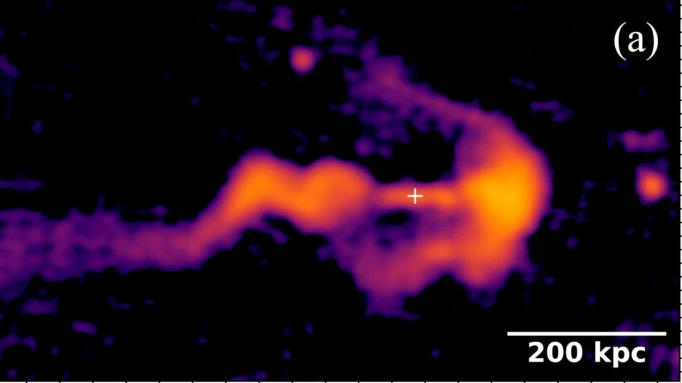 Ce ar putea fi arcul și săgeata strălucitoare depistate de astronomi?