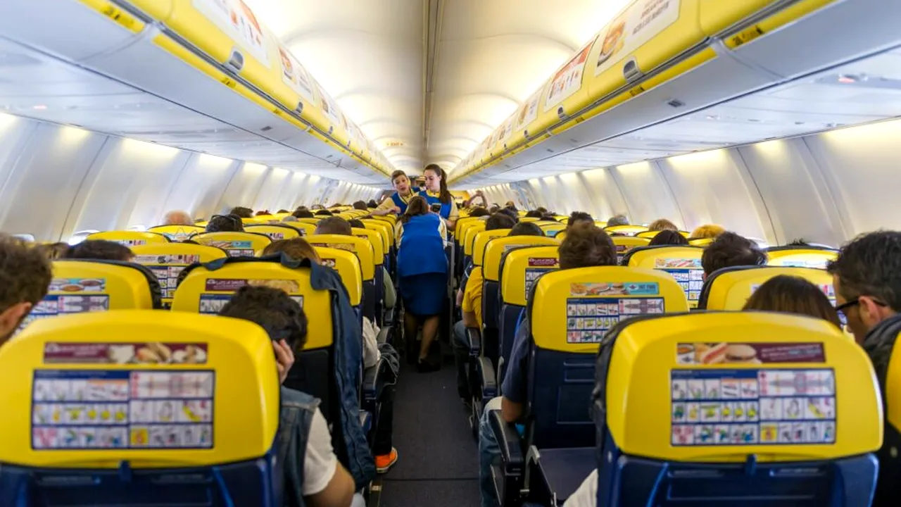 Avion deviat pe aeroportul Kennedy_shutterstock_Descoperă 