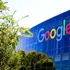 „Cod roșu” la Google. Compania-mamă a cerut ajutorul cofondatorilor Larry Page și Sergey Brin