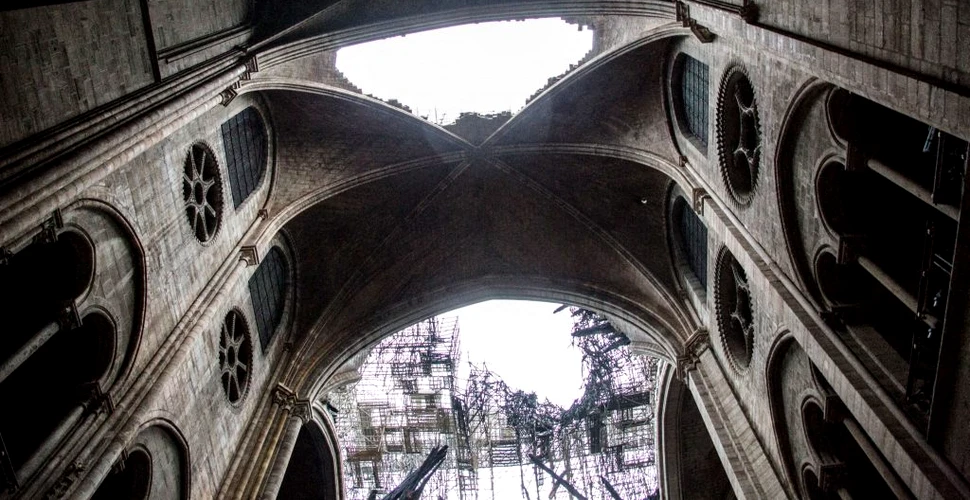 Previziuni sumbre privind reconstrucţia Catedralei Notre-Dame. Lipseşte un element crucial