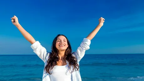 Cum ajung unii oameni să fie cu adevărat fericiți? 7 obiceiuri care fac diferența!