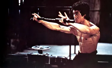 Legendarul Bruce Lee ar fi murit pentru că a băut prea multă apă