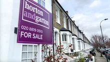 Criză fără precedent pentru piaţa locuinţelor din Marea Britanie