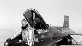 Test de cultură generală. Cum era Neil Armstrong să piardă zborul spre Lună?