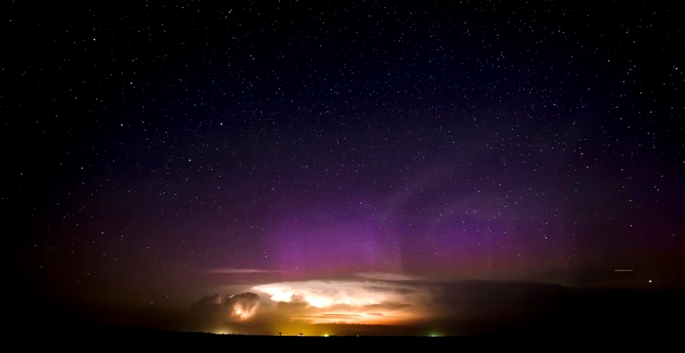 Spectacol pe cer: aurore, fulgere şi stele, într-un timelapse magnific (VIDEO)