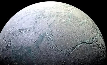 Viaţă pe Enceladus?! Savanţii au găsit dovezi ale existenţei moleculelor organice complexe pe satelitul lui Saturn