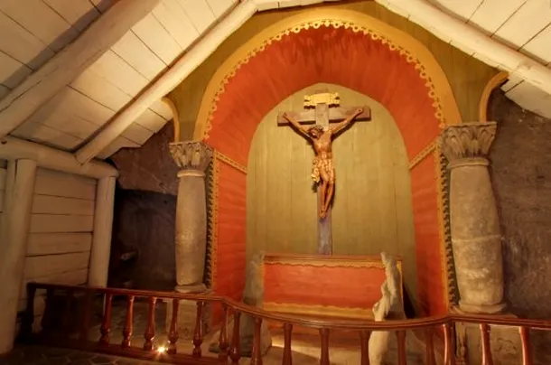 Capela Sfintei Cruci din Mina de sare Wieliczka