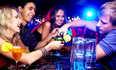 Ce se întâmplă dacă amesteci alcoolul cu băuturile energizante? Cercetătorii trag un semnal de alarmă