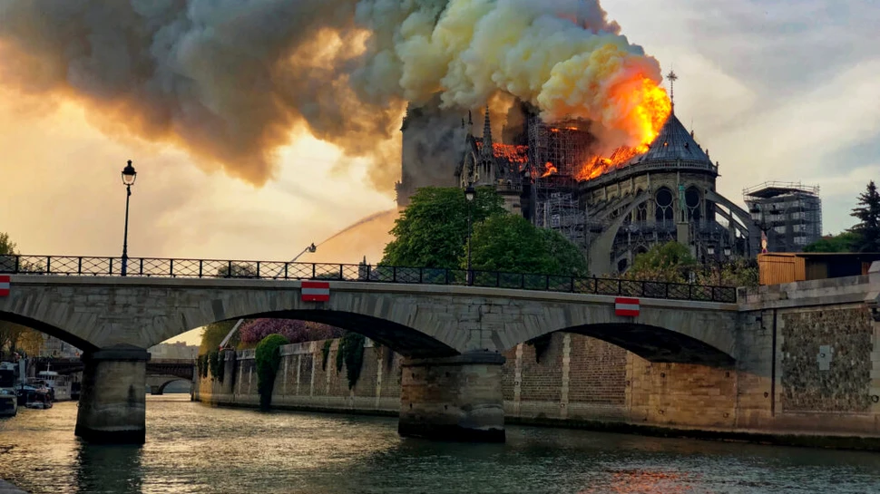 Când ar putea fi redeschisă Catedrala Notre-Dame din Paris?