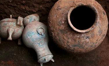 Un vas cu vin vechi de 2.200 de ani a fost descoperit într-un mormânt din China