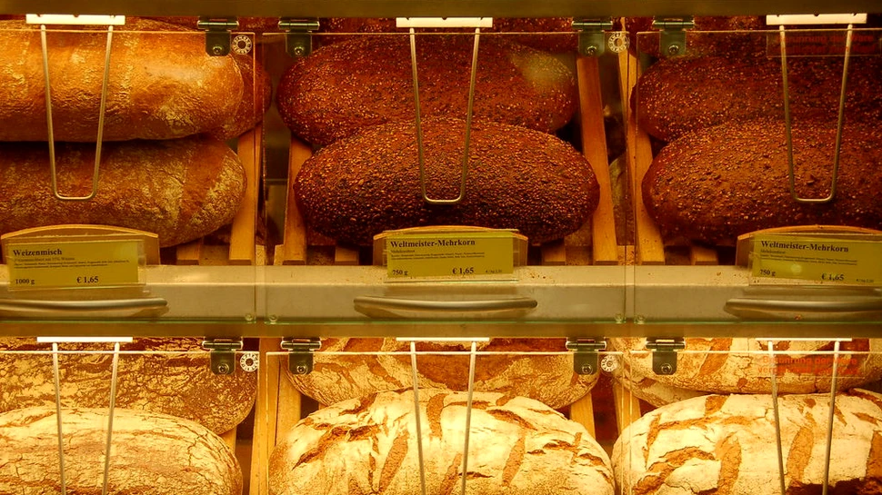 Ce fac belgienii cu pâinea nevândută în supermarketuri. Bărbaţii ar spune că este cea mai bună reutilizare