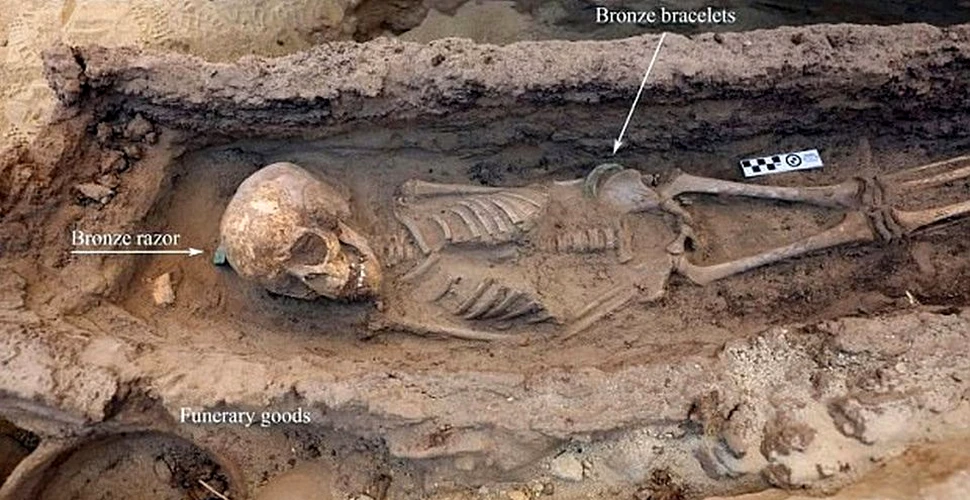 Patru morminte misterioase au fost descoperite în Egipt. Toate conţin cadavrele unor copii cu vârste sub 10 ani