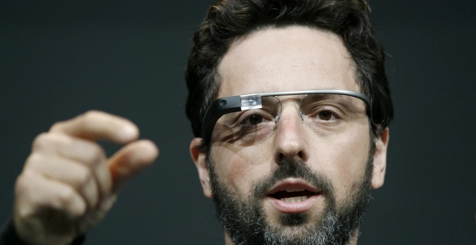 Încă un pas spre ochelarii inteligenţi disponibili tuturor: Google se aliază cu grupul italian Luxottica