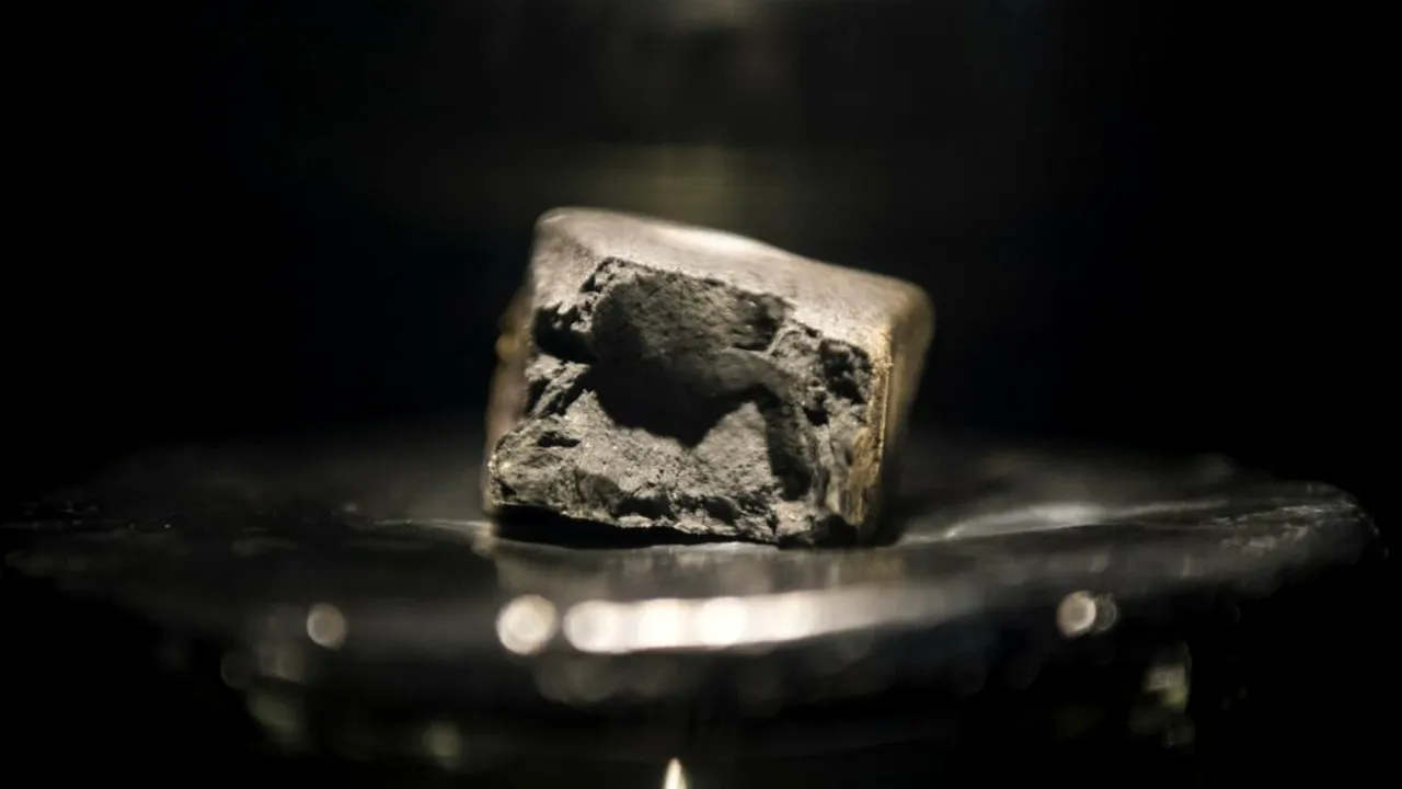 apa extraterestră într-un meteorit 