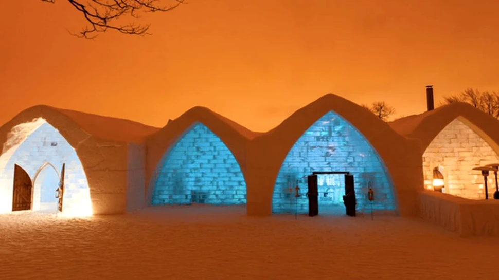 Eveniment bizar: Camera unui faimos hotel de gheaţă din Canada a luat foc