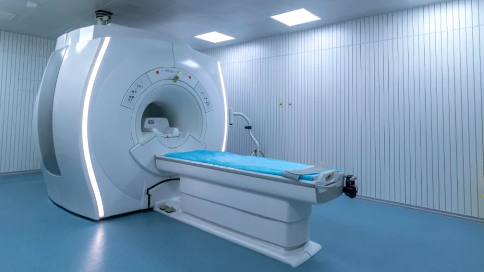Tomograful mobil care depistează pe loc COVID-19, la Matei Balş