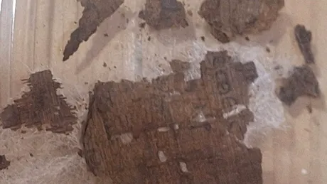 Fragment din Iliada lui Homer, găsit în interiorul unei mumii din epoca romană